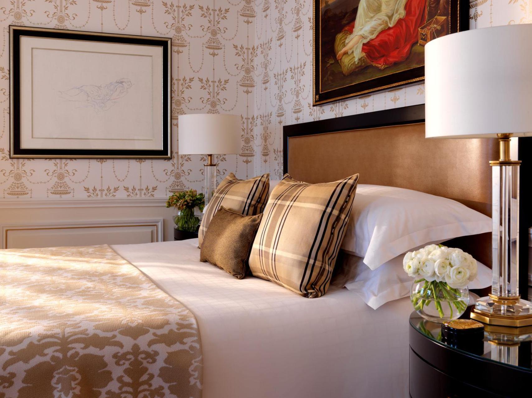 Otel Four Seasons 5*