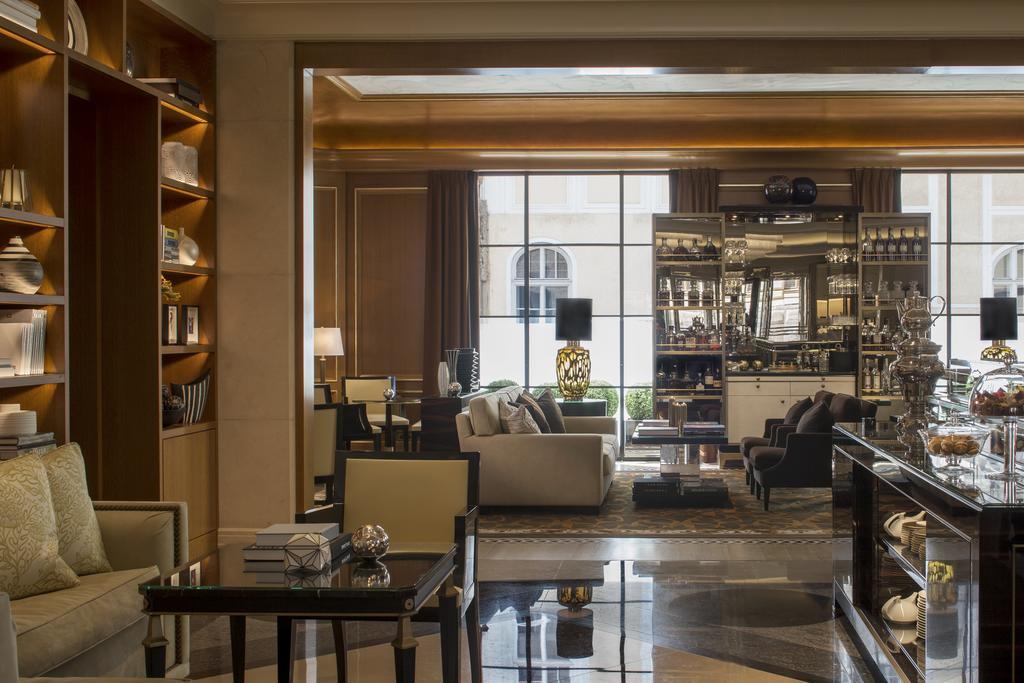 Otel Four Seasons 5*